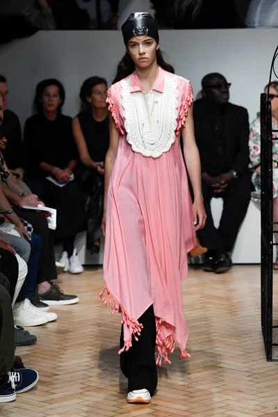 Look 46
